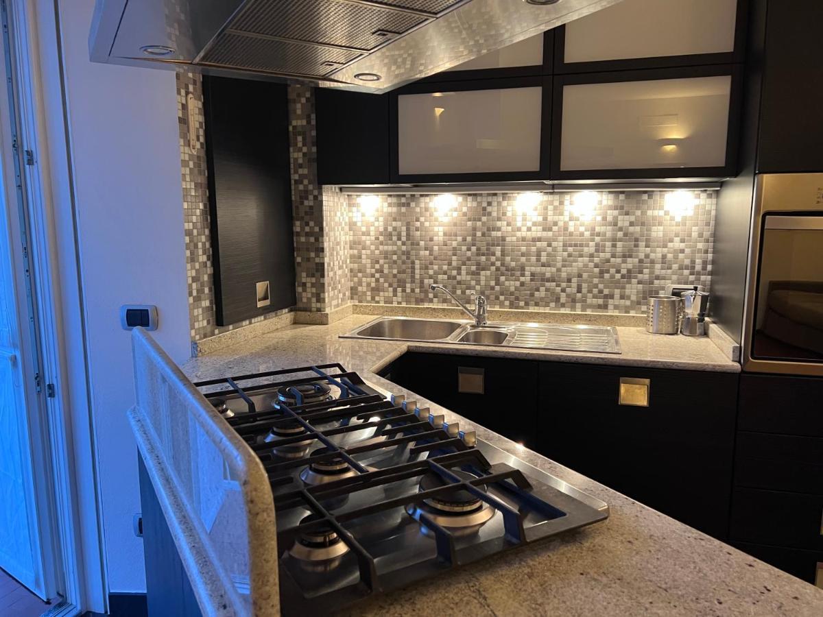 Casa Vacanze Attico Sul Lago Di Lecco, A Due Passi Dal Centro Con Posto Auto Εξωτερικό φωτογραφία